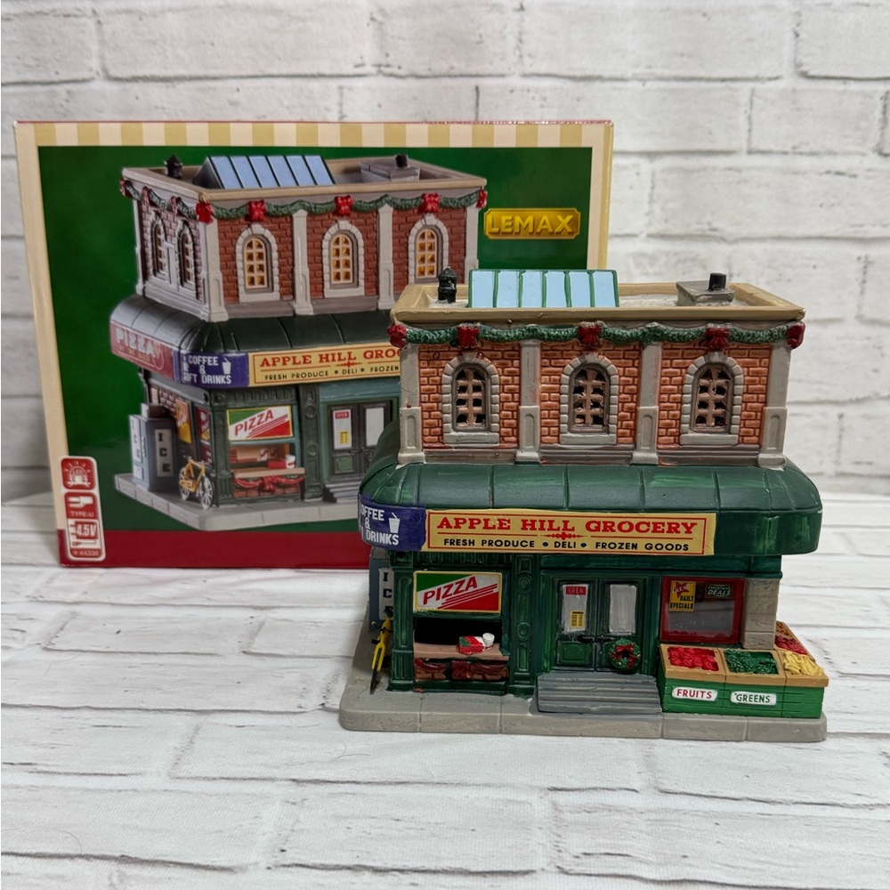 NEW Lemax Apple Hill Grocery, Harvest Crossing Snow Village